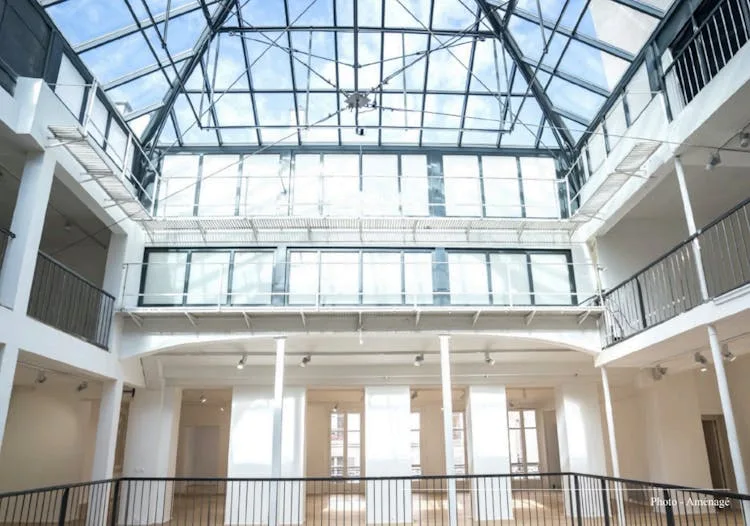 1,200 sqm Grand Showroom on Rue Saint-Merri, Paris — 4