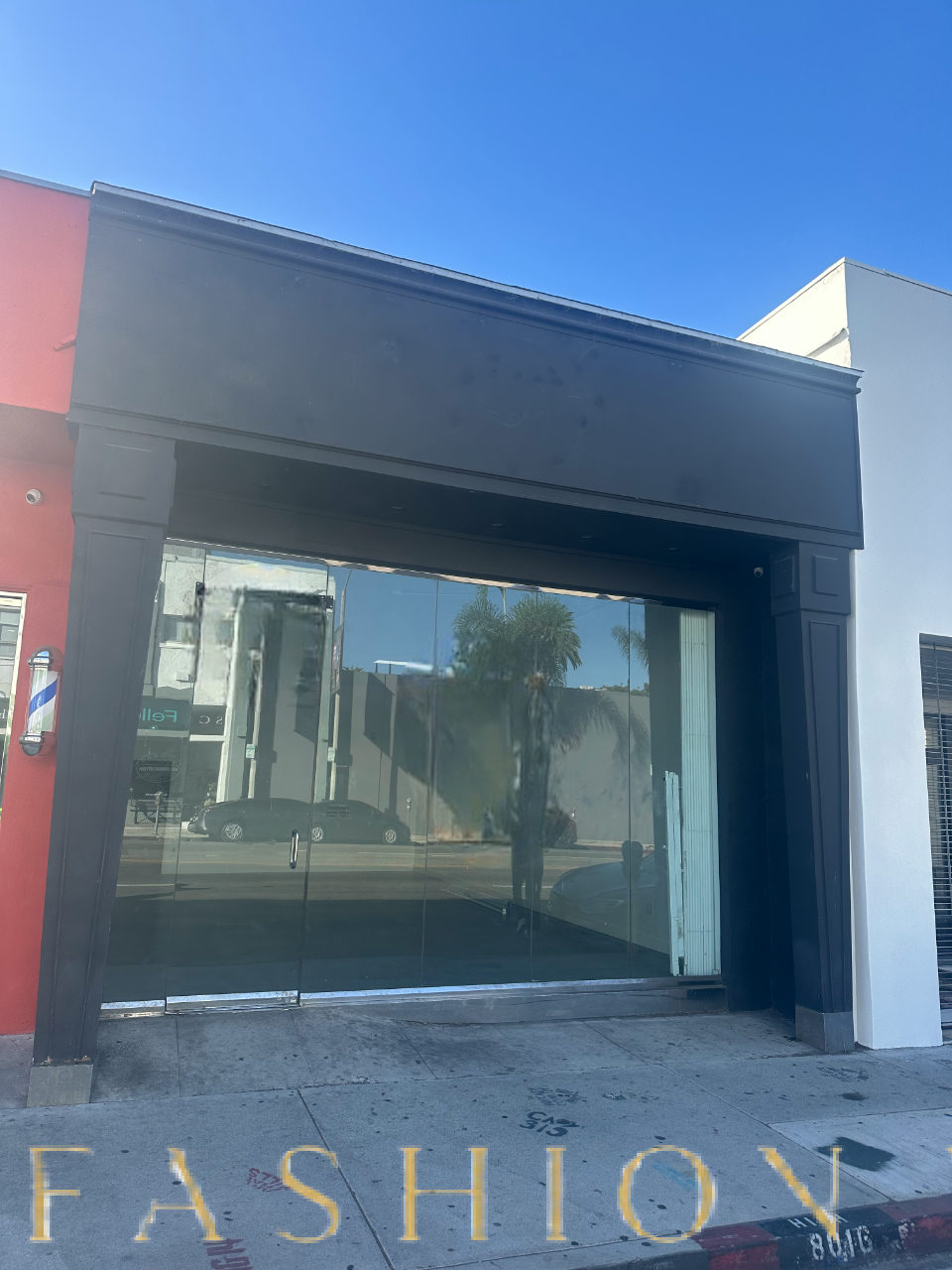 1,280 SF Retail Space in Prime Melrose, 119 sqm, pop up store in West Hollywood