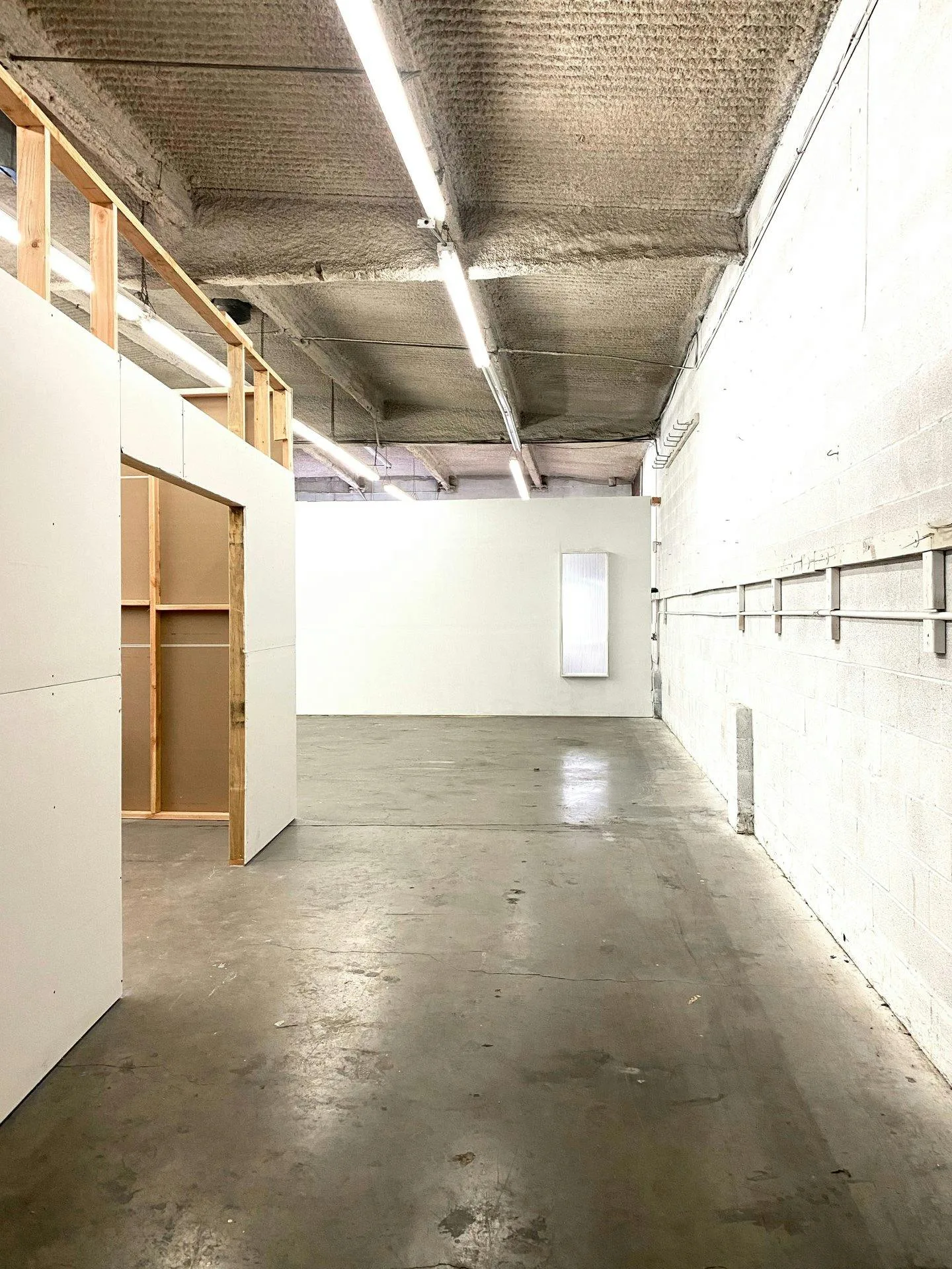 1,600 Square Foot Gallery and Photoshoot Space in Los Angeles — 2