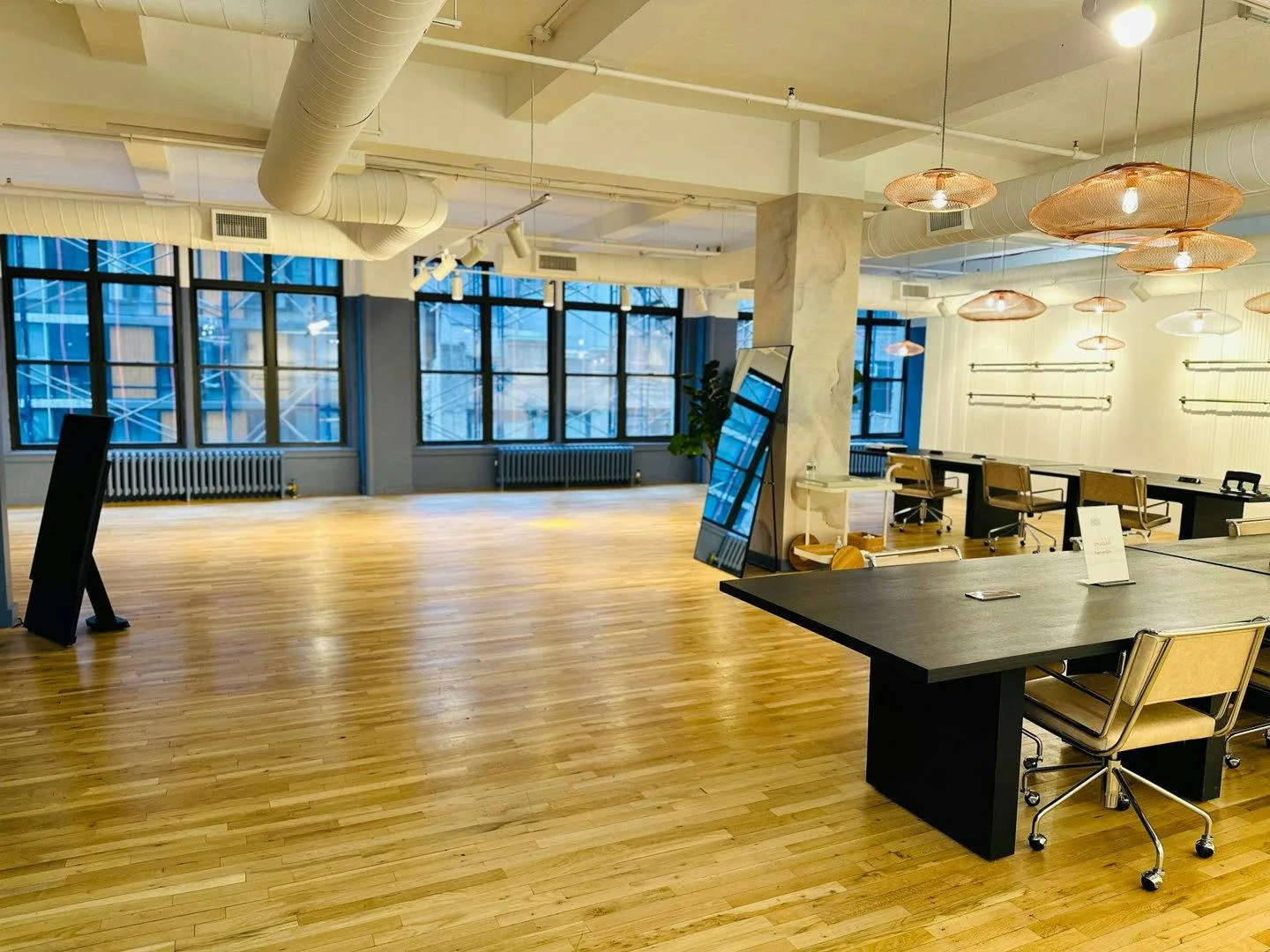 1,670 Square Foot Apparel Showroom in Midtown Manhattan