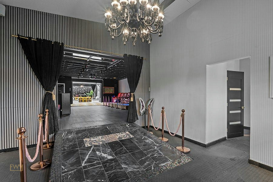 1,900 sq ft Event and Showroom Space in Los Angeles, 177 sqm, photo shoot, pop-up rental
