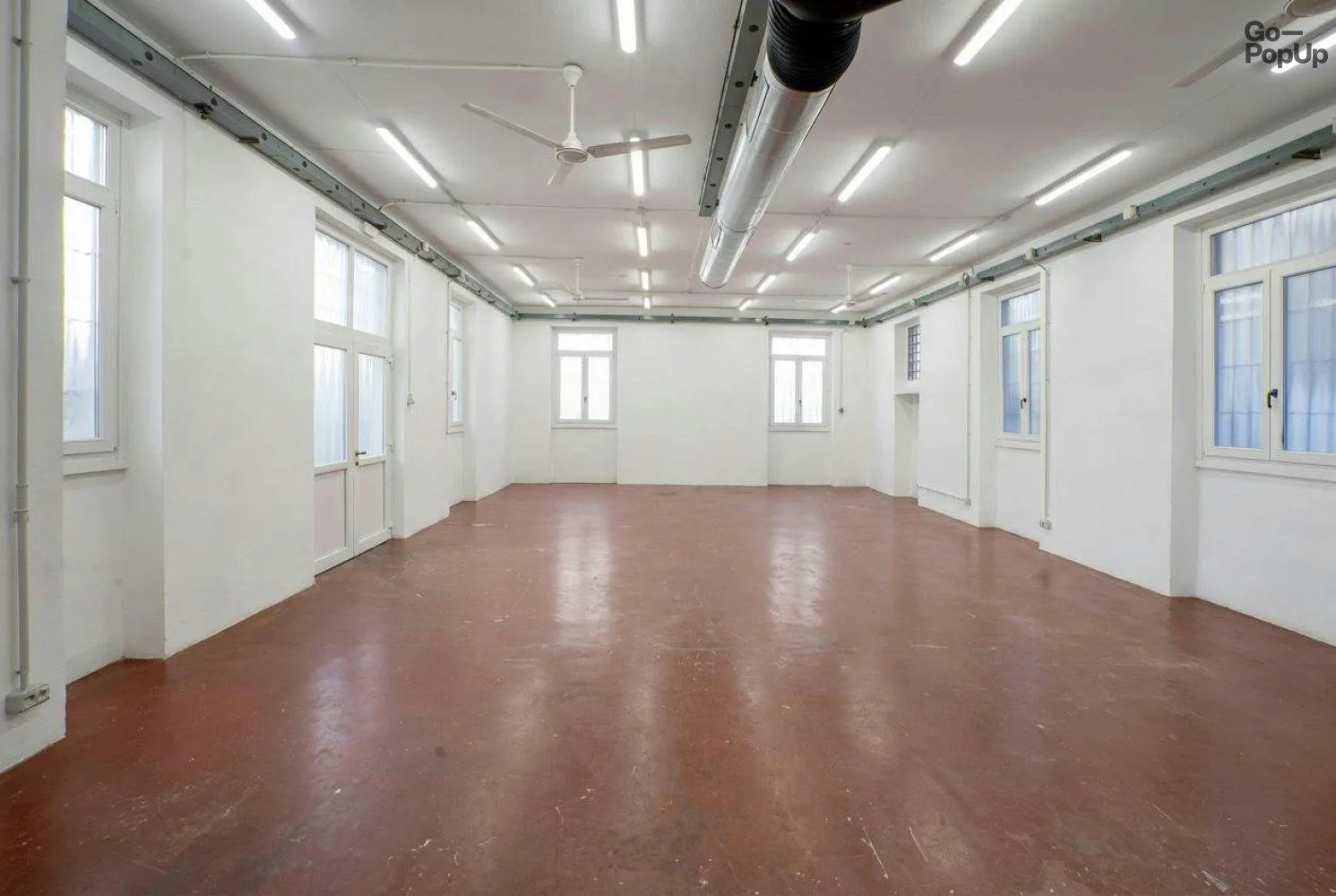 100 sqm Artist Studio and Showroom in Milan