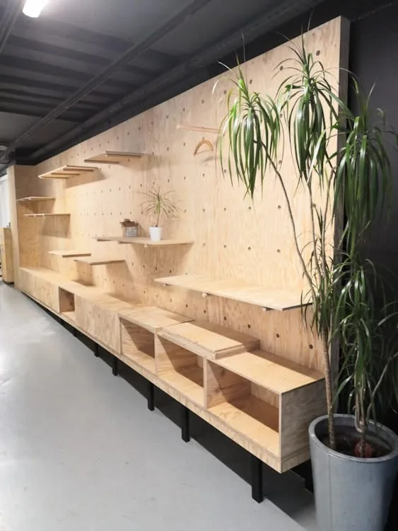 120 sqm Pop-Up Boutique on Rue Quincampoix, Paris