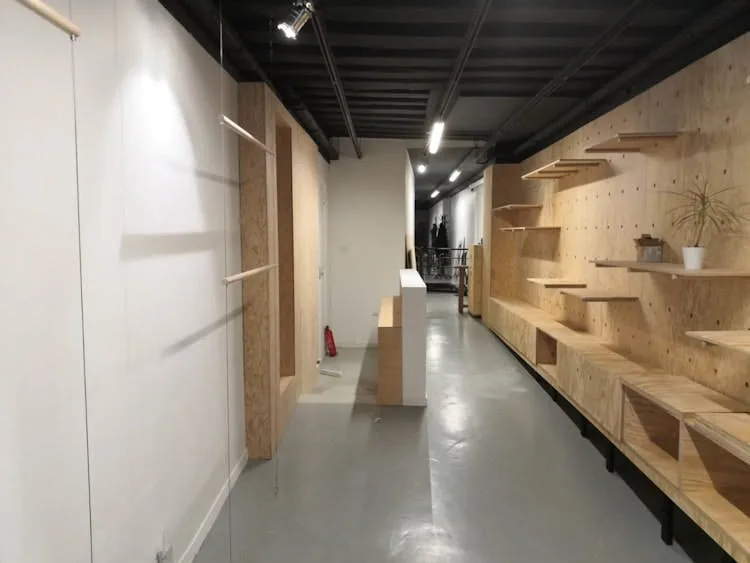 120 sqm Pop-Up Boutique on Rue Quincampoix, Paris — 2