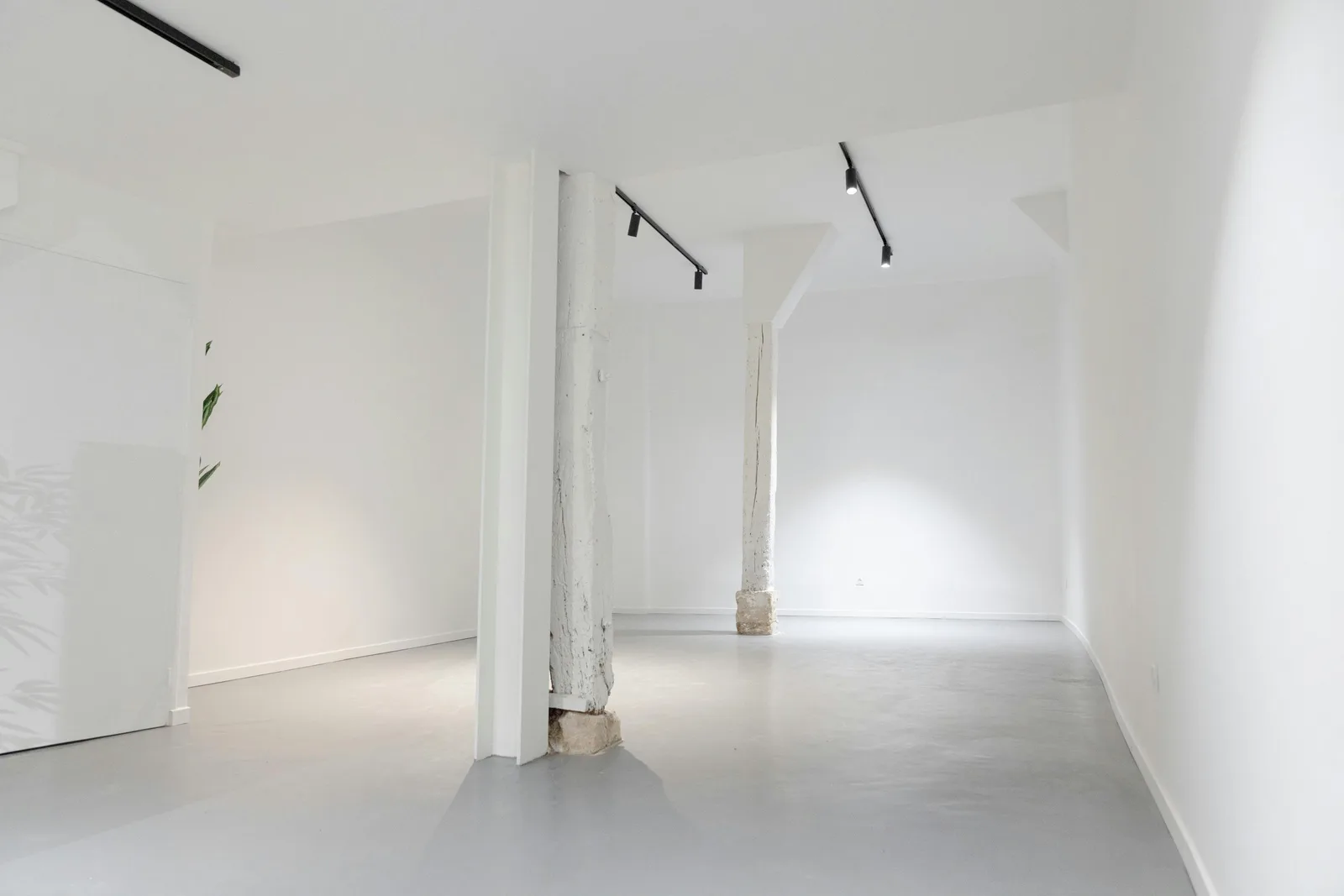 120 sqm Studio and Showroom on Rue des Gravilliers, Paris — 2