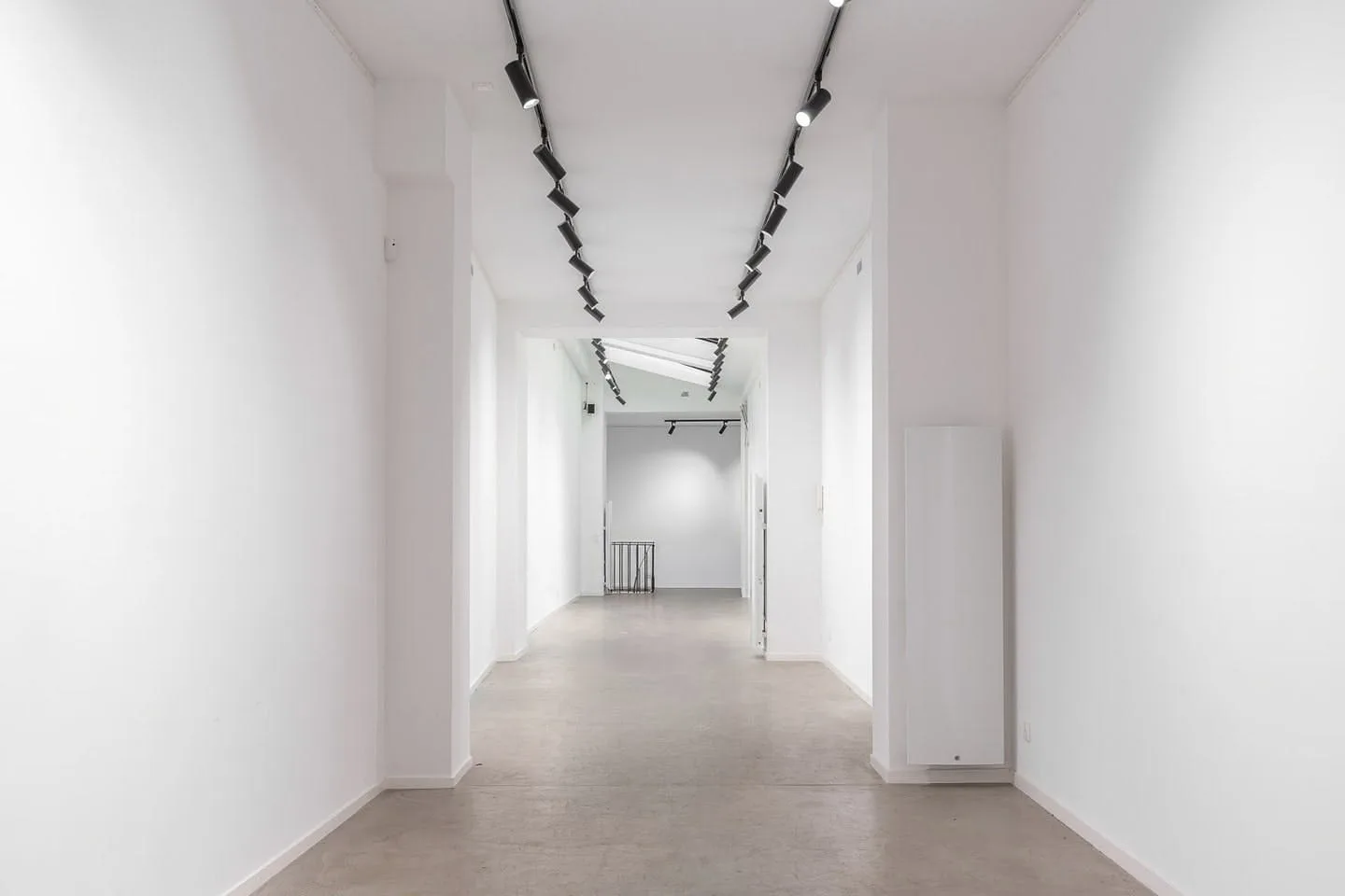 124 sqm Boutique and Art Gallery on Rue Chapon, Paris