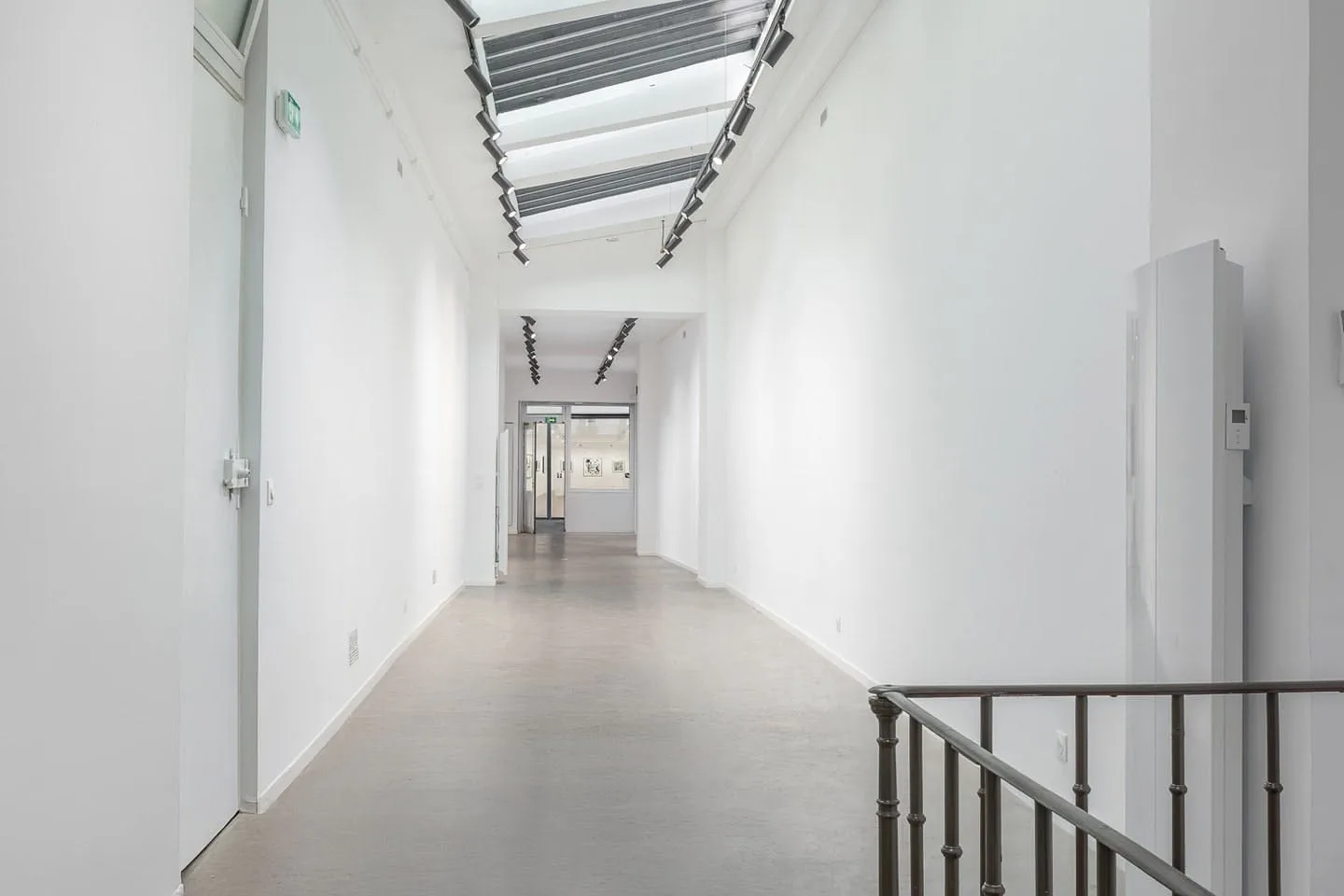 124 sqm Boutique and Art Gallery on Rue Chapon, Paris — 5