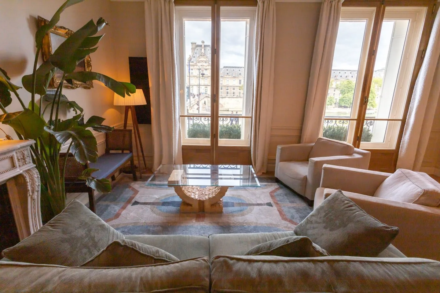 125 sqm Apartment with Louvre View on Quai Voltaire