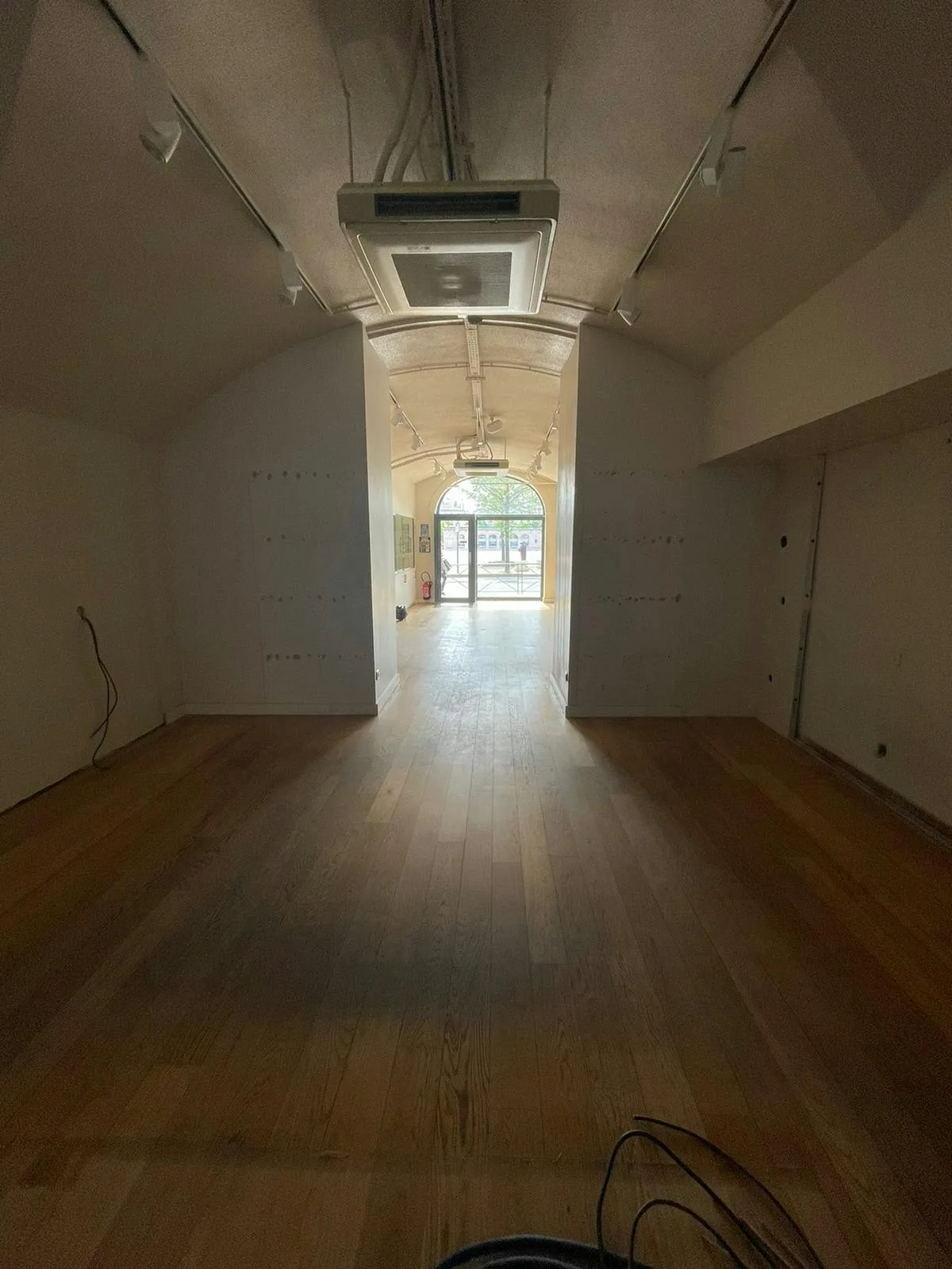 127 sqm Retail Space on Place Bellecour, Lyon — 4