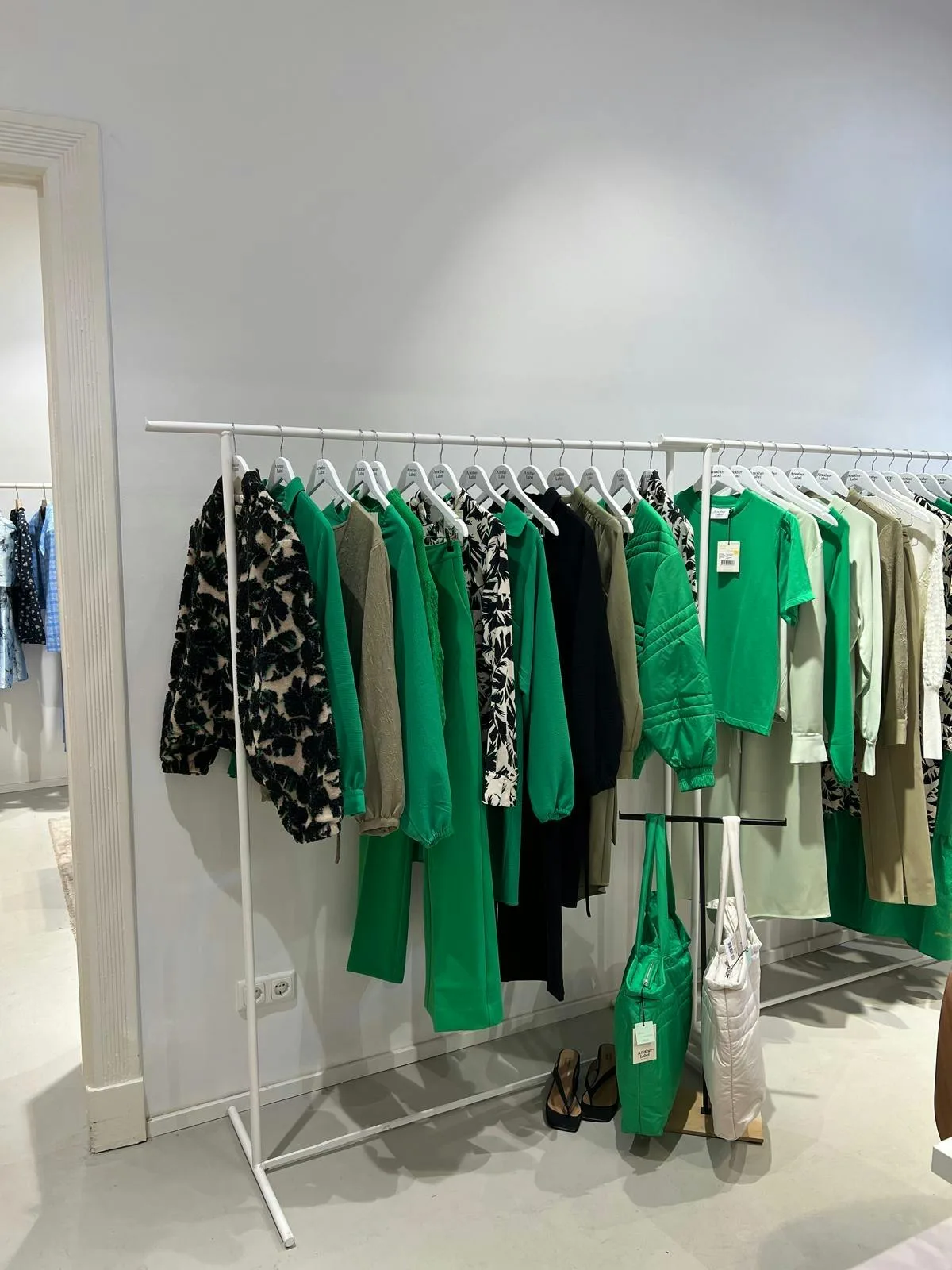 130 sqm Showroom on Samoastraße, Berlin — 3