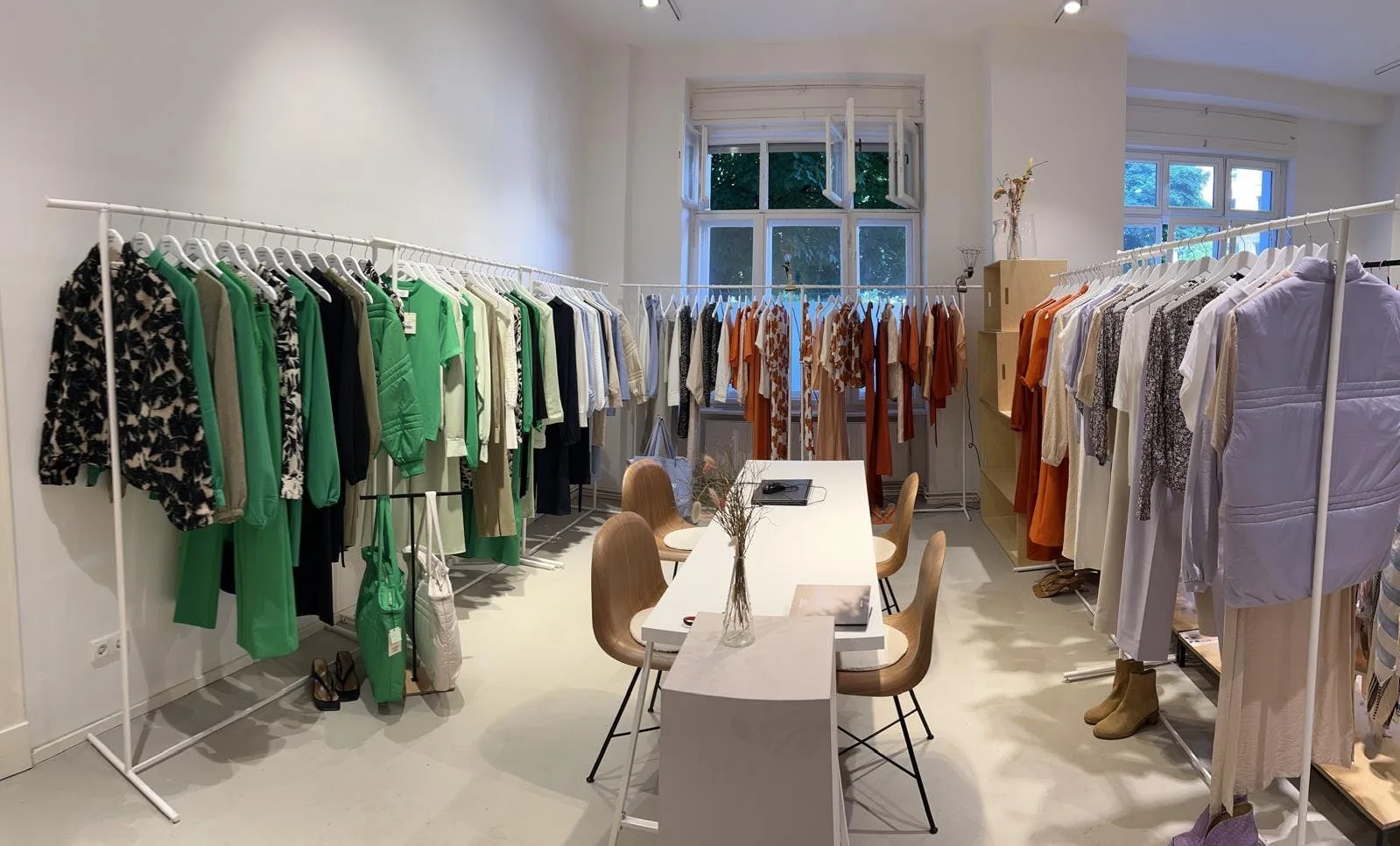 130 sqm Showroom on Samoastraße, Berlin — 4