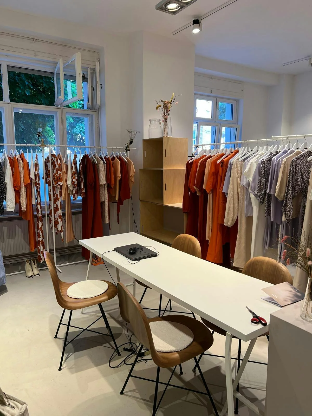 130 sqm Showroom on Samoastraße, Berlin — 5