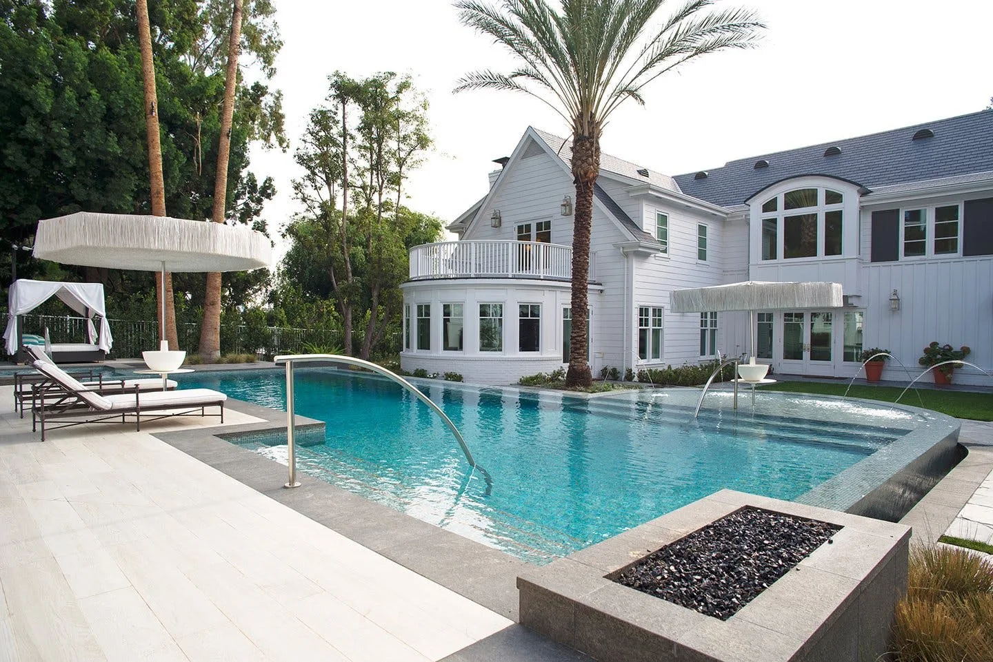 14,114 sqft Mansion Event and Gallery Space in Beverly Hills — 3