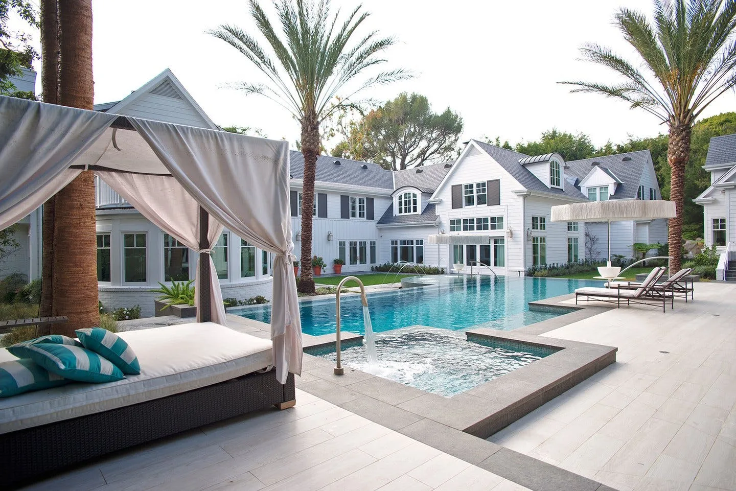 14,114 sqft Mansion Event and Gallery Space in Beverly Hills — 4