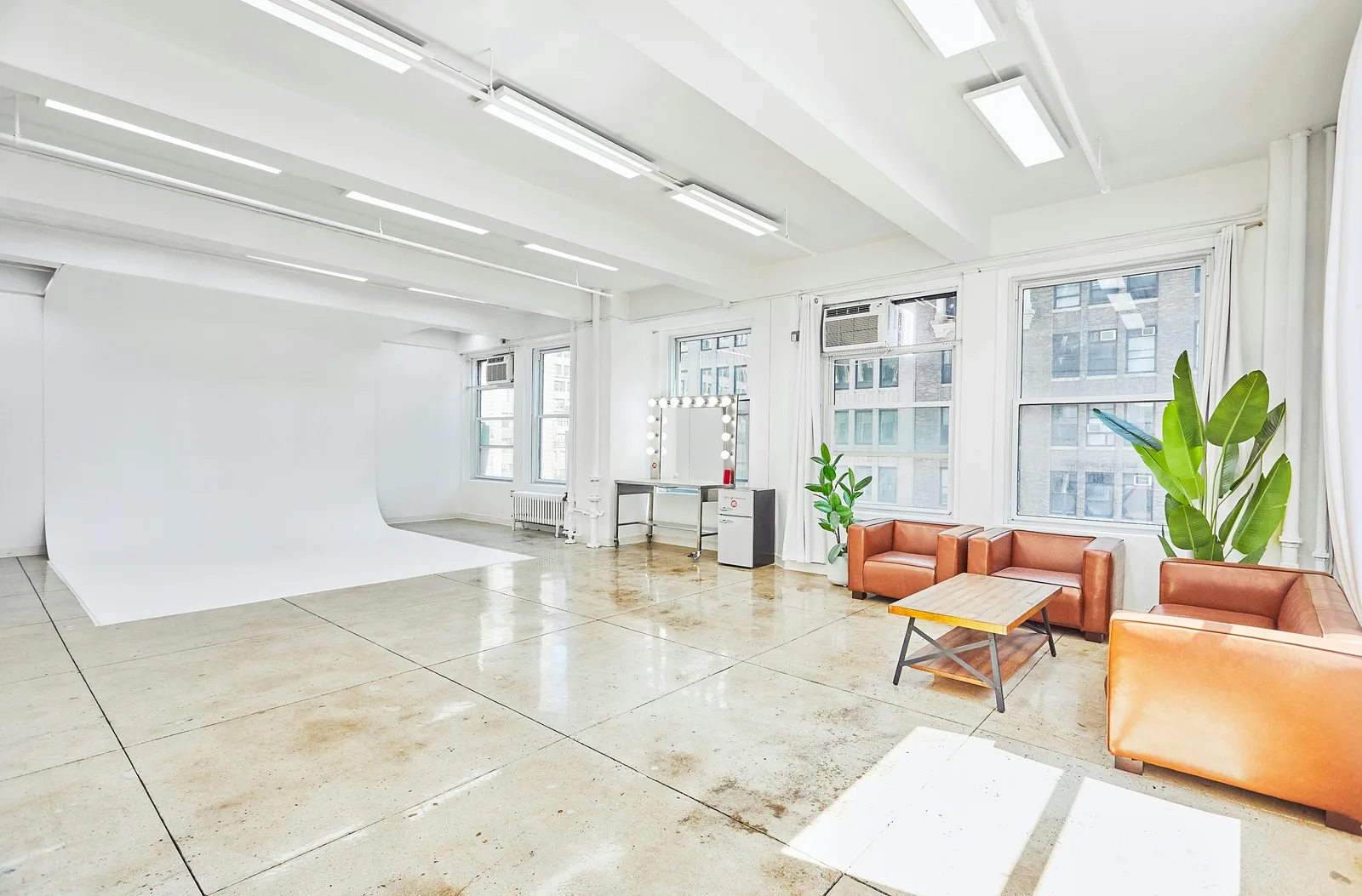 14A Showroom and Event Space in Manhattan's Garment District — 2