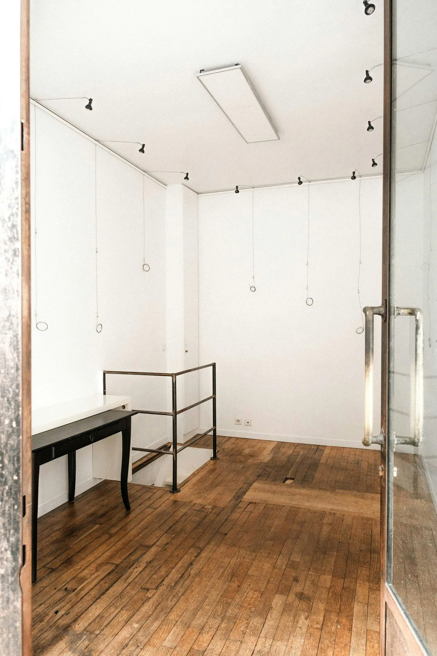 15 sqm Gallery on Rue Paul Bert in Faidherbe-Charonne — 3