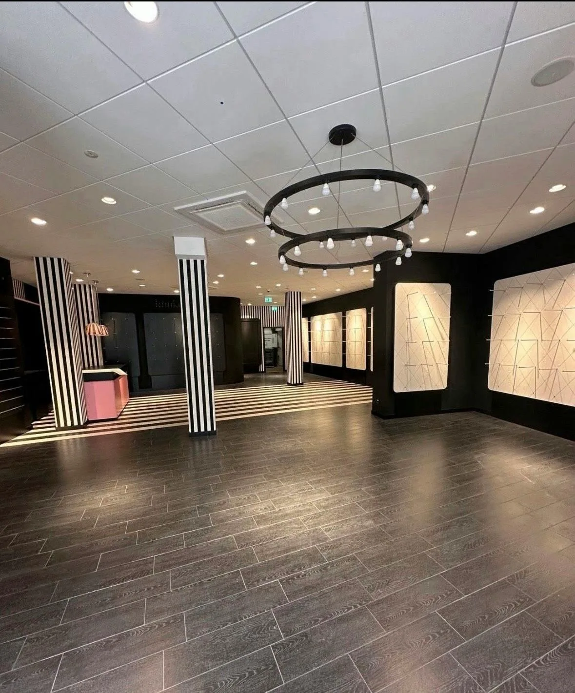 170 sqm Versatile Commercial Space in Pirmasens