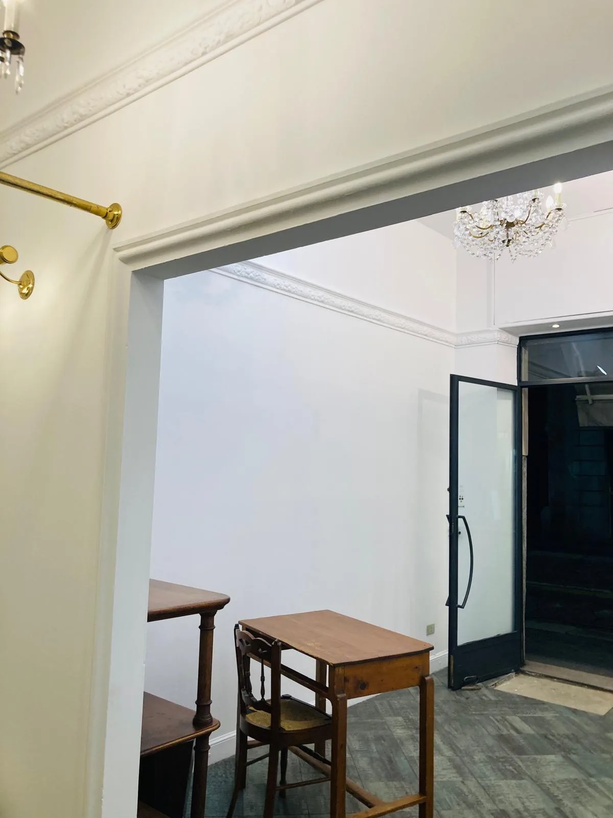 18 m² Retail Space for Pop-Up Store in Central Milan, pop up store in Milano, interior view