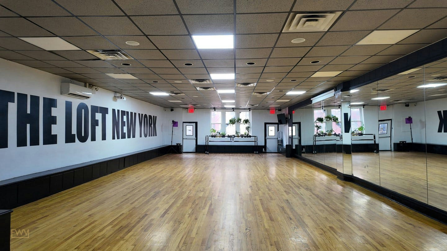 2,100 Sq Ft Industrial Loft Studio in Chinatown, New York, 195 sqm, photo shoot, pop-up rental