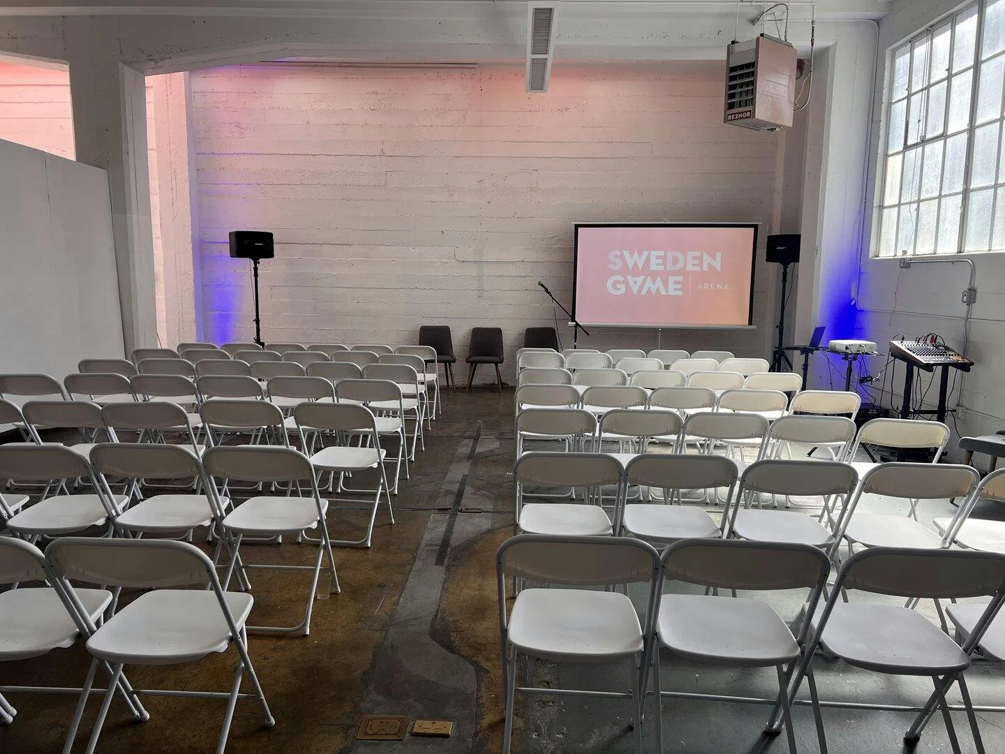 2-Levels Warehouse Venue for Events with Atrium — 3