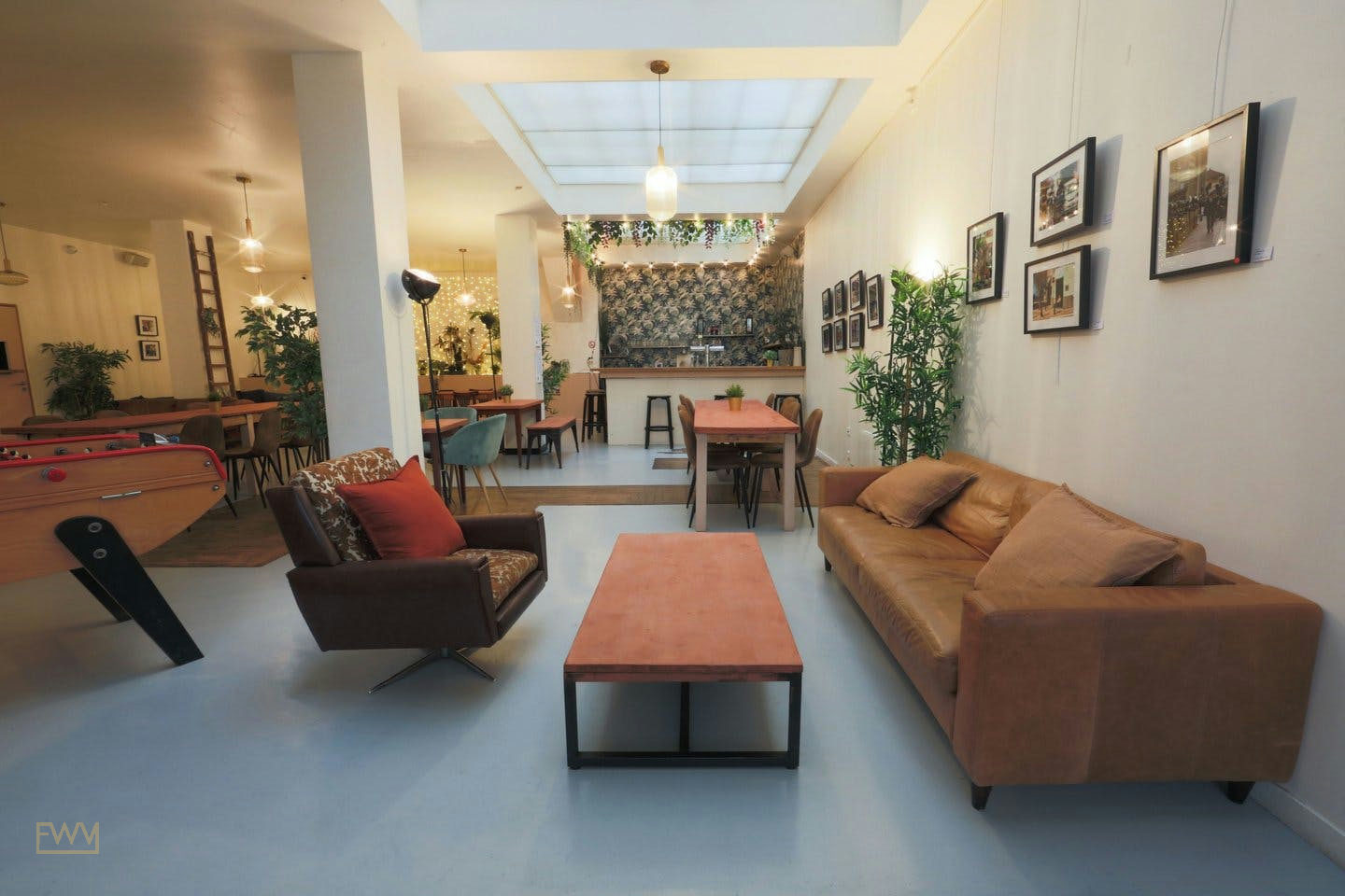 200 sqm Gustave Eiffel Loft and Bar in Paris, pop up store