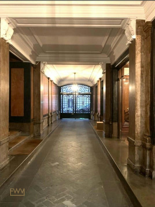 200 sqm Unique Showroom on Rue Boissière, Paris 75116