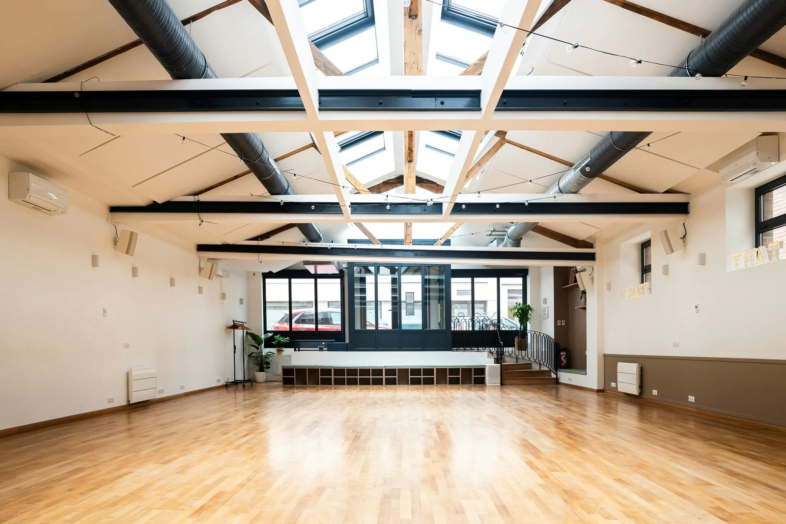 210 sqm Art Studio and Loft on Rue Petion, Paris — 2