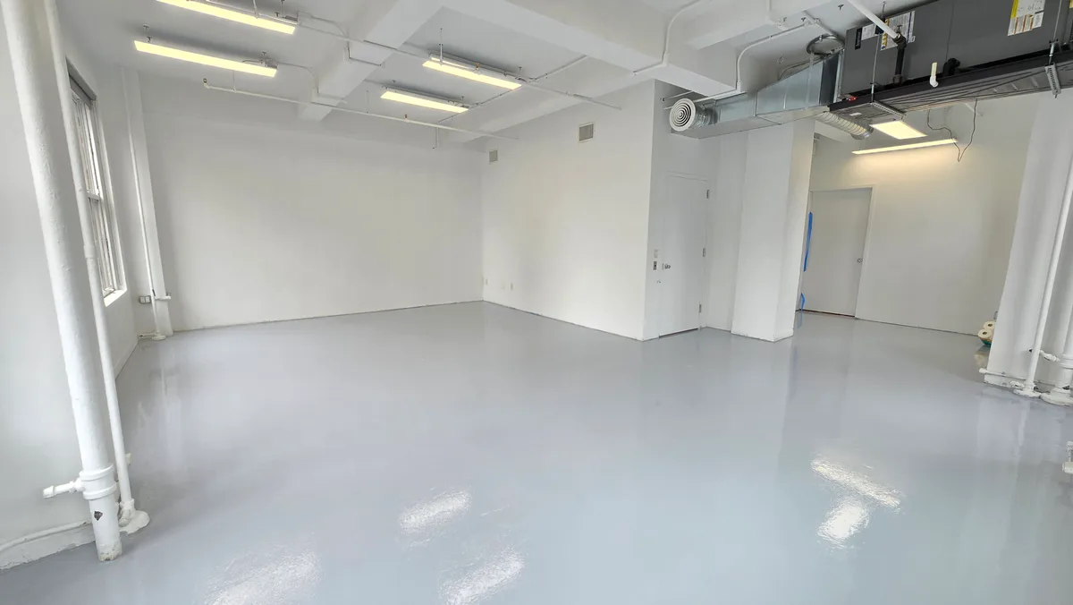 21st Floor Studio with Stunning Empire State Views, 74 sqm, photo shoot, pop-up rental in New York, second interior view