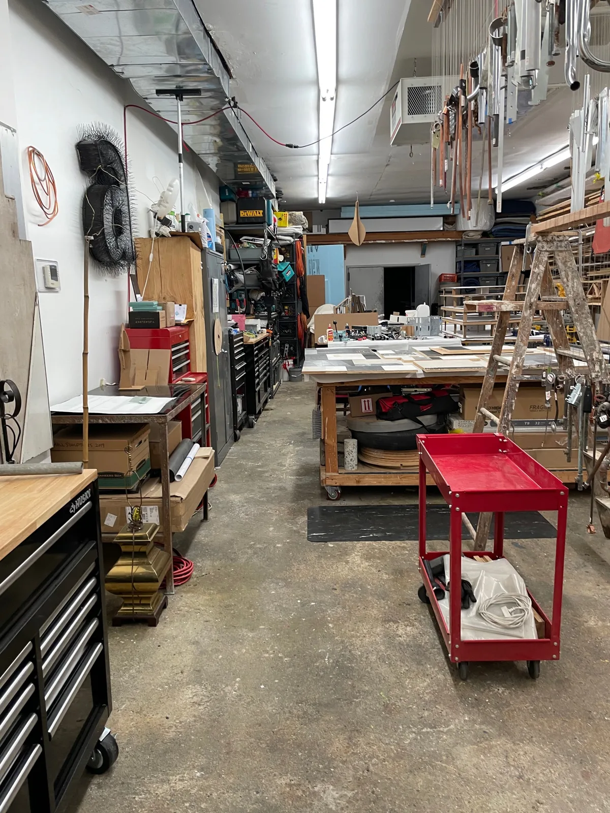 2300 SF Williamsburg Warehouse with Comprehensive Amenities, 214 sqm, pop up store in Brooklyn, interior view
