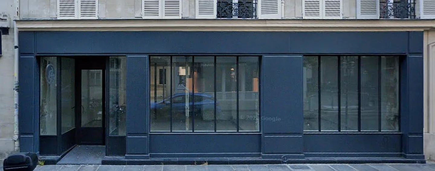 236 sqm Boutique and Showroom on Rue Malher, Paris