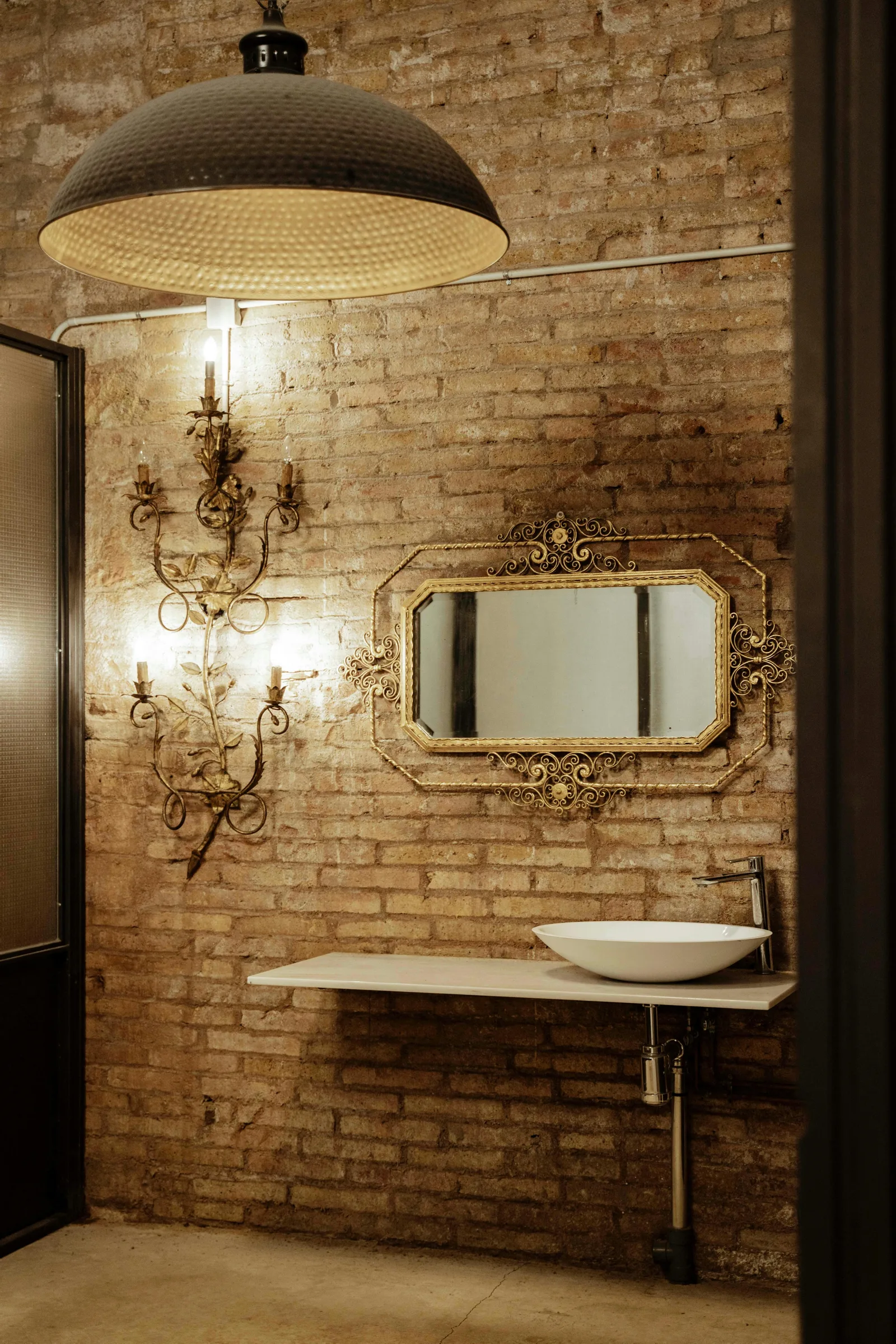 250 sqm Versatile Space in a Modernist Barcelona Building — 4