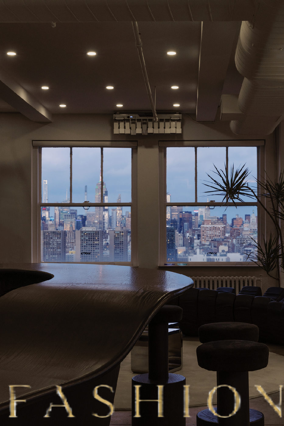 27th-Floor Penthouse with 360° NYC Skyline Views, 352 sqm, corporate event, pop-up rental in New York