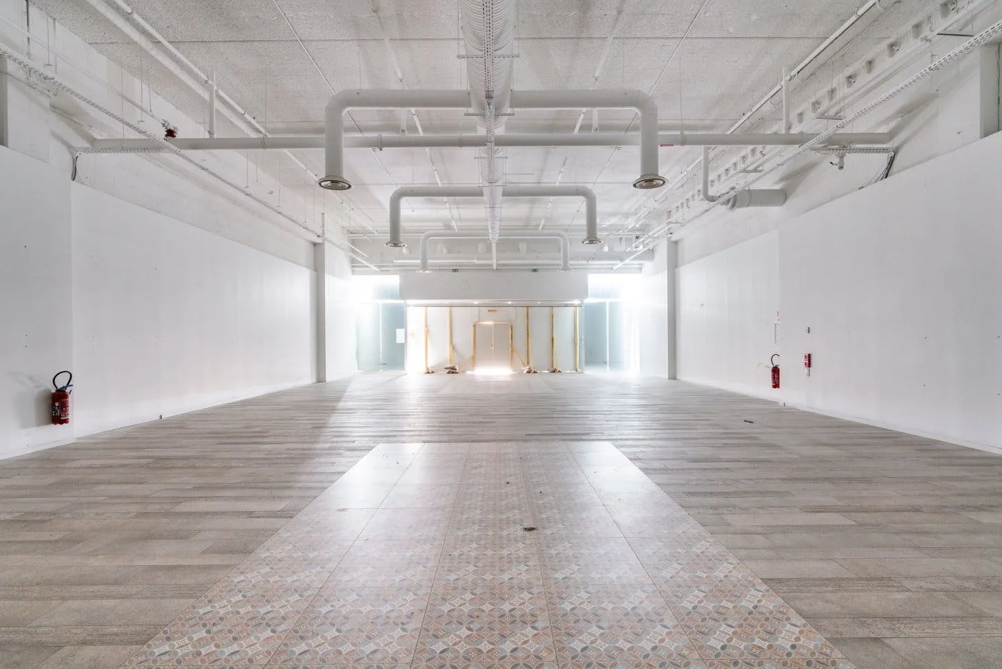 293 sqm Retail Space in a Paris Shopping Mall — 5