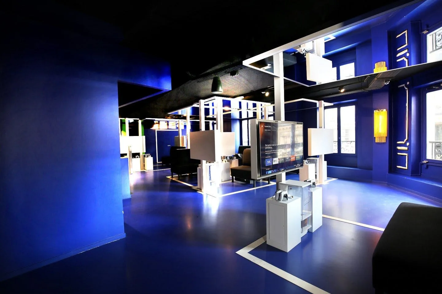 297 sqm Event and Showroom Space on Rue de Rivoli, Paris — 2