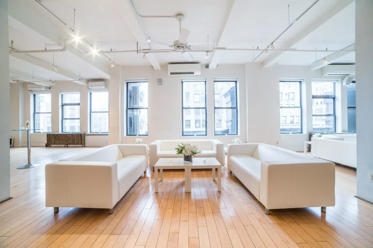 3,000 Sq. Ft. White Loft Space in New York Garment District — 4