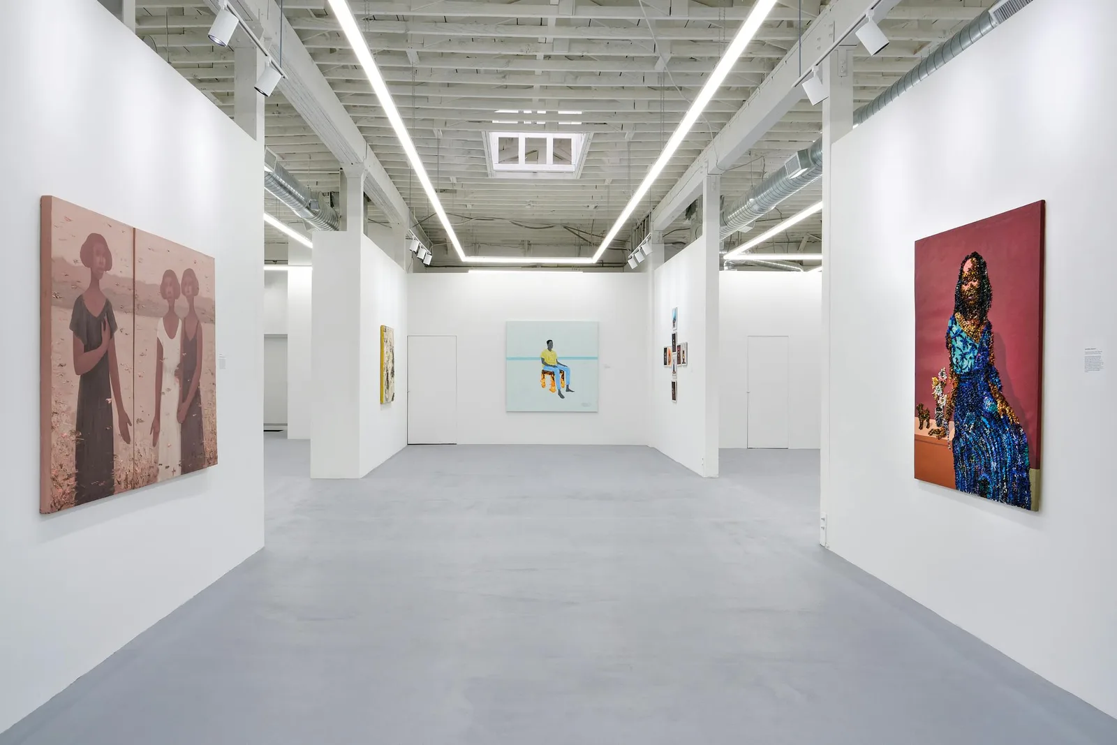 3,500 Sq Ft Contemporary Art Gallery in Melrose Hill