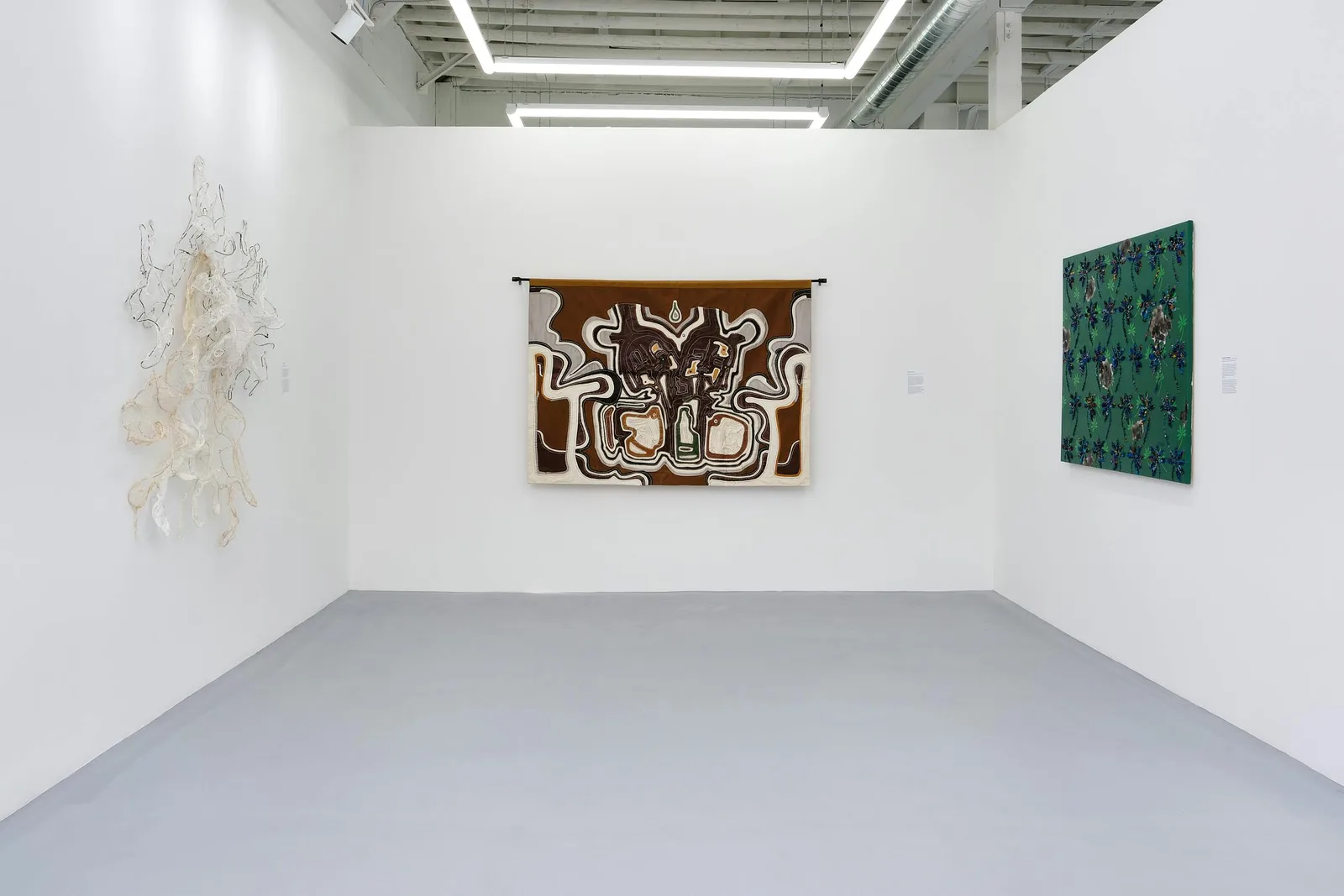 3,500 Sq Ft Contemporary Art Gallery in Melrose Hill — 4