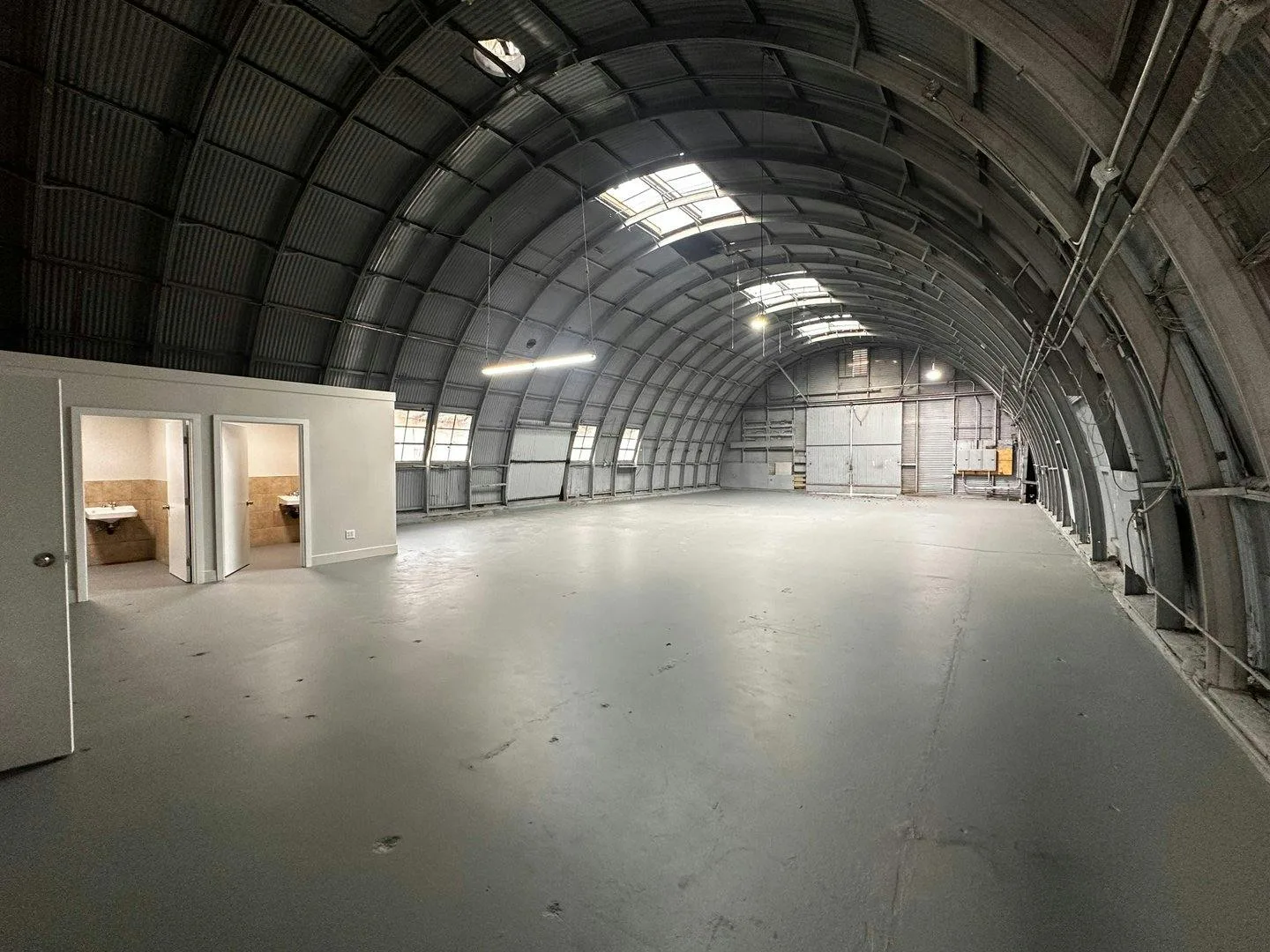 3,600 sq ft Warehouse with Loft and Lobby in Los Angeles — 3