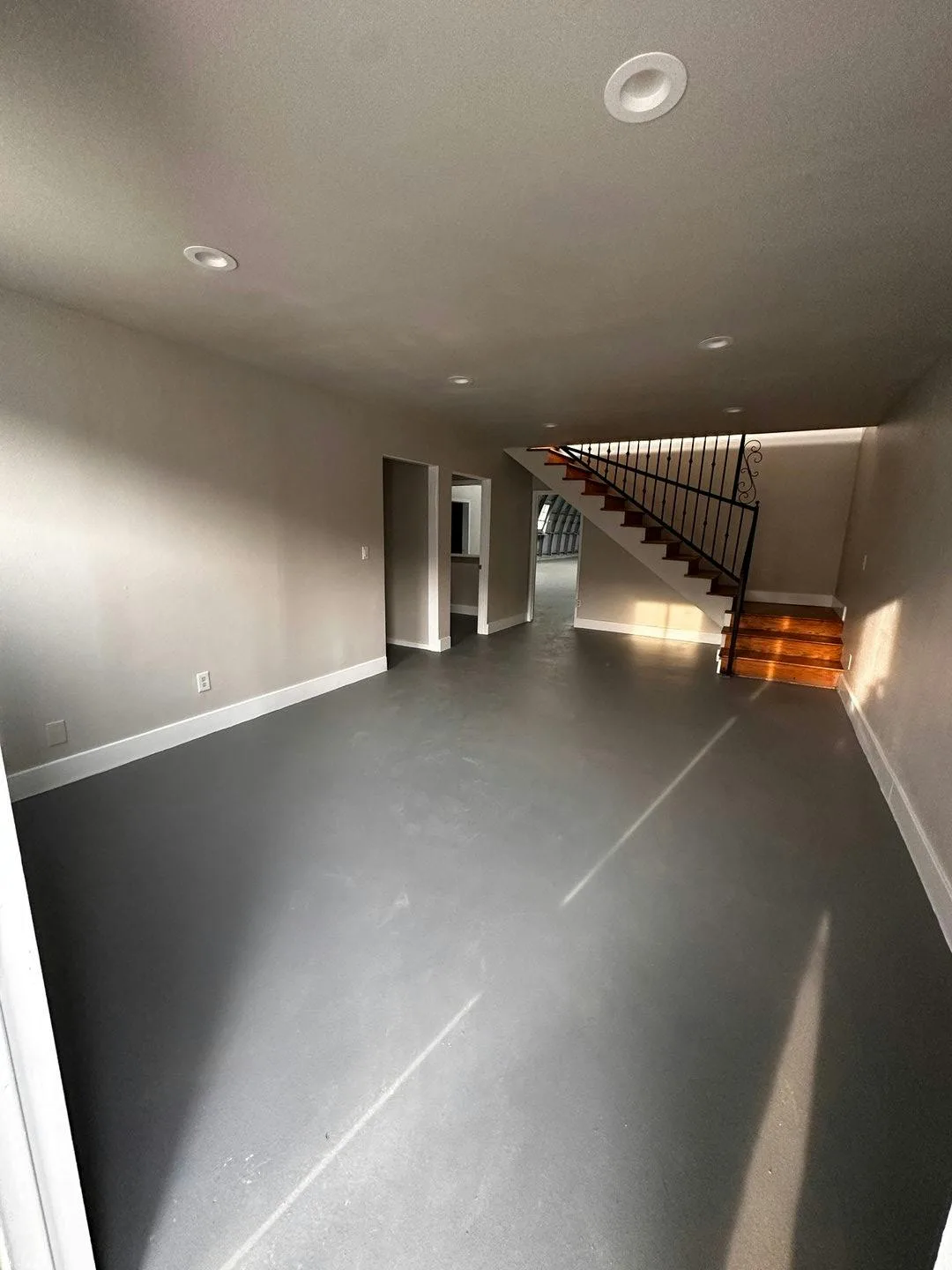 3,600 sq ft Warehouse with Loft and Lobby in Los Angeles — 4
