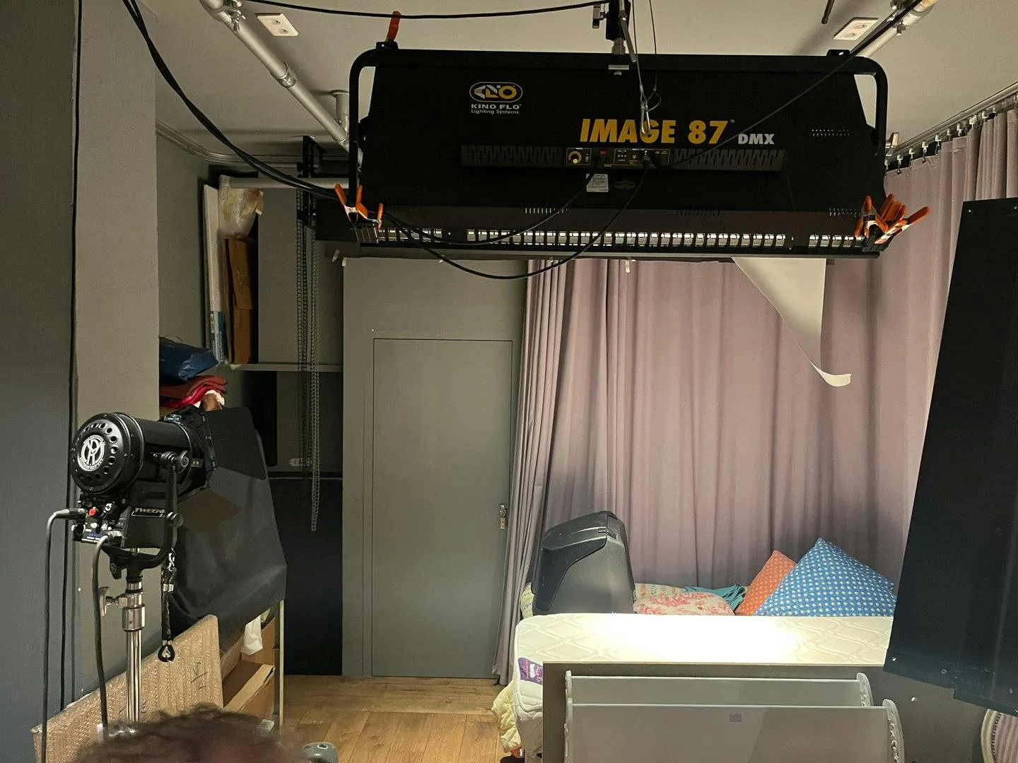 30 sqm Photo Studio on Rue de Saint-Petersbourg, Paris — 2