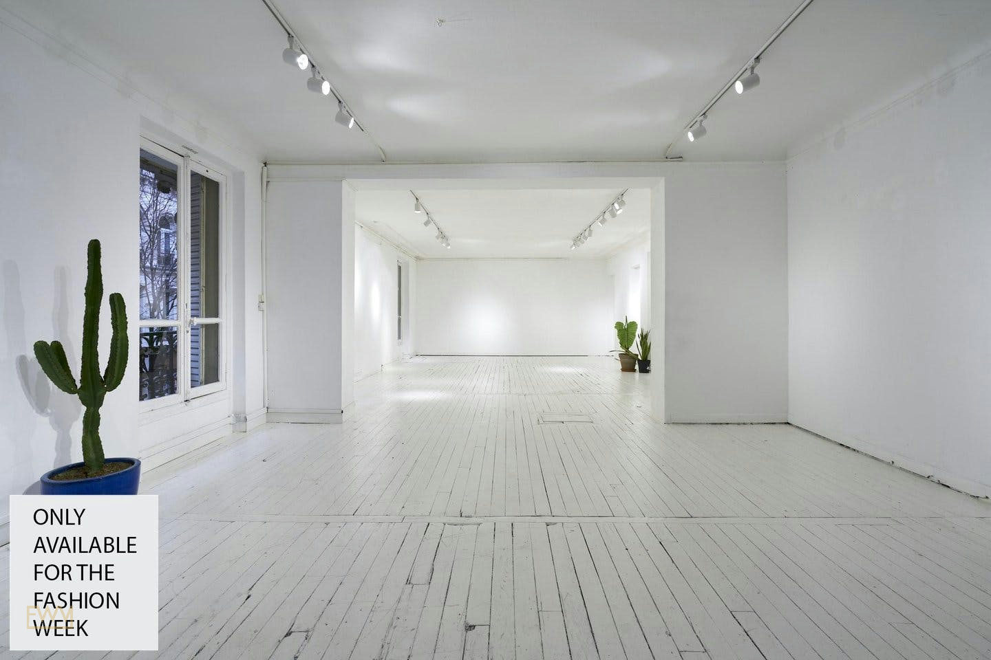 300 sqm Art Gallery and Showroom on Rue Béranger, Paris, art exhibition, pop-up rental