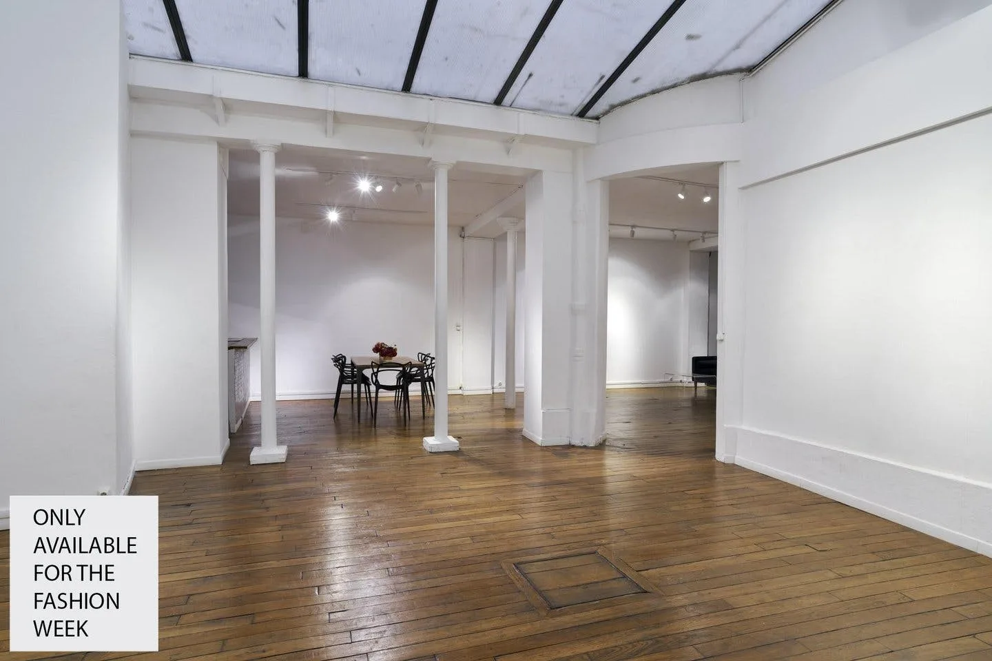 300 sqm Art Gallery and Showroom on Rue Béranger, Paris — 3
