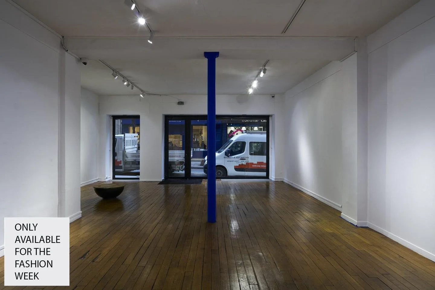 300 sqm Art Gallery and Showroom on Rue Béranger, Paris — 4