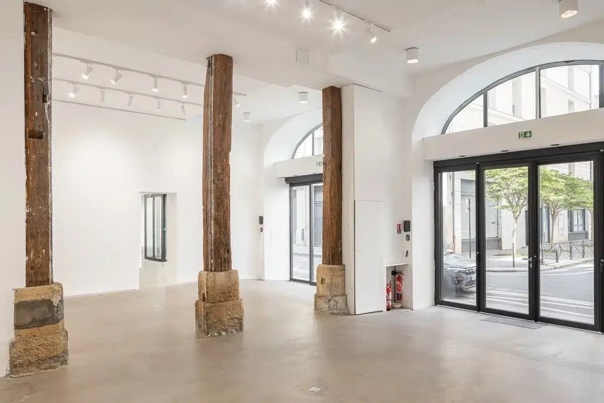 331 sqm Gallery Space on Rue Bailly, Paris Le Marais
