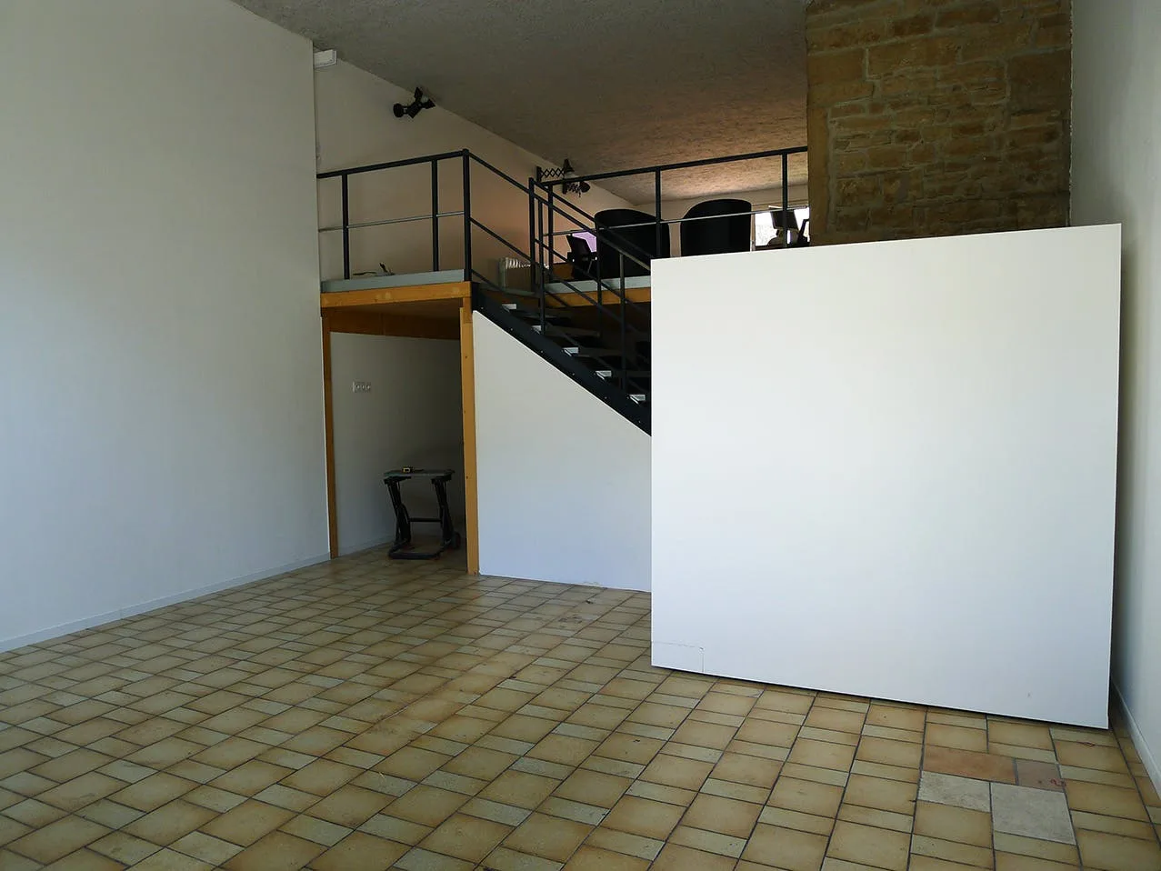 35 sqm Gallery and Showroom in Villeurbanne — 3