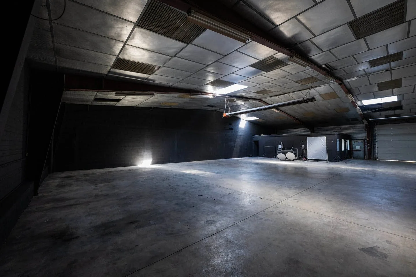 380 sqm Studio and Event Space in Vert-Saint-Denis — 4