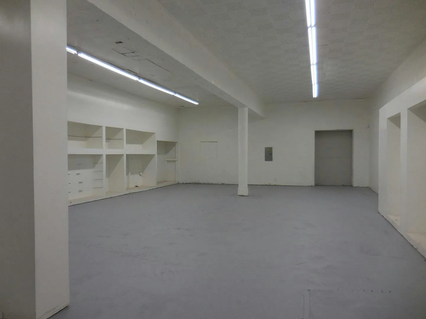 4,000 Sq Ft Retail Pop-Up Space on N La Cienega Boulevard — 3