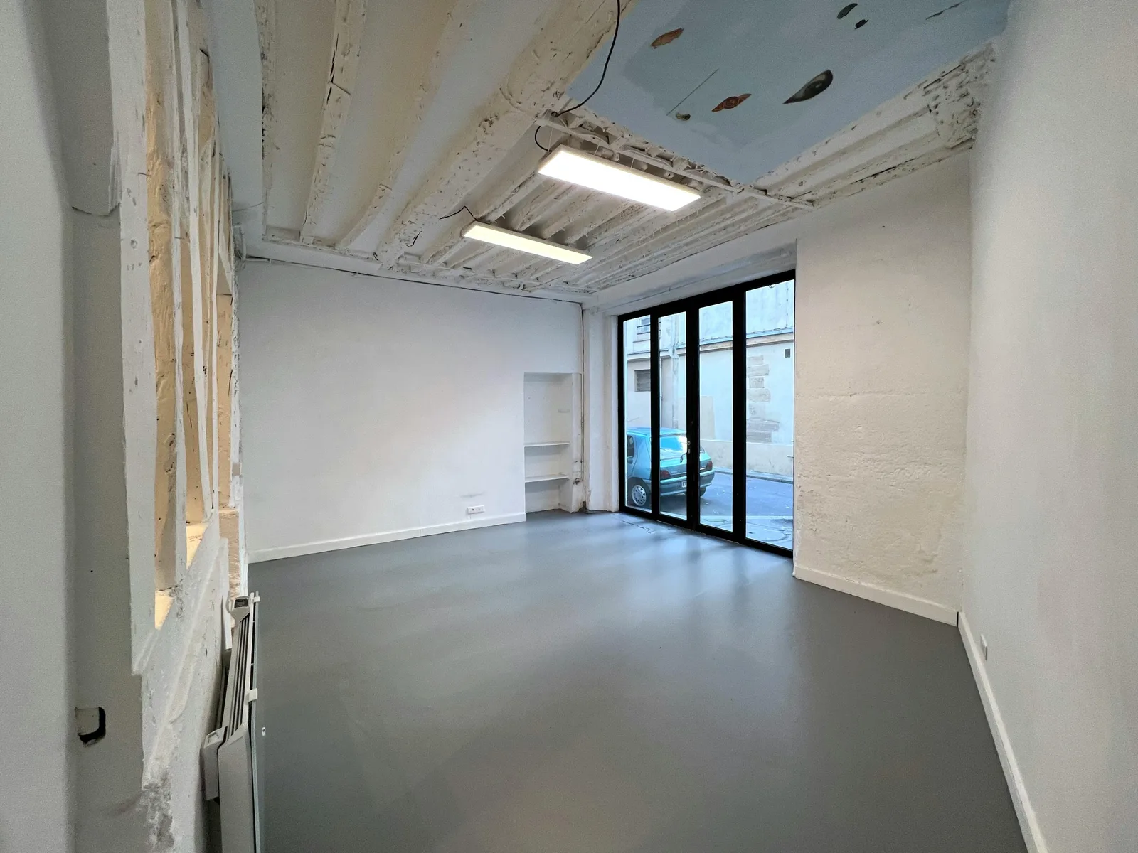 40 sqm Showroom and Retail Space on Rue de Nevers, Paris — 3