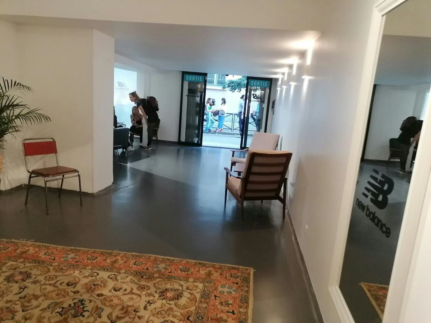 400 sqm Retail and Event Space in Haut Marais, Paris — 3