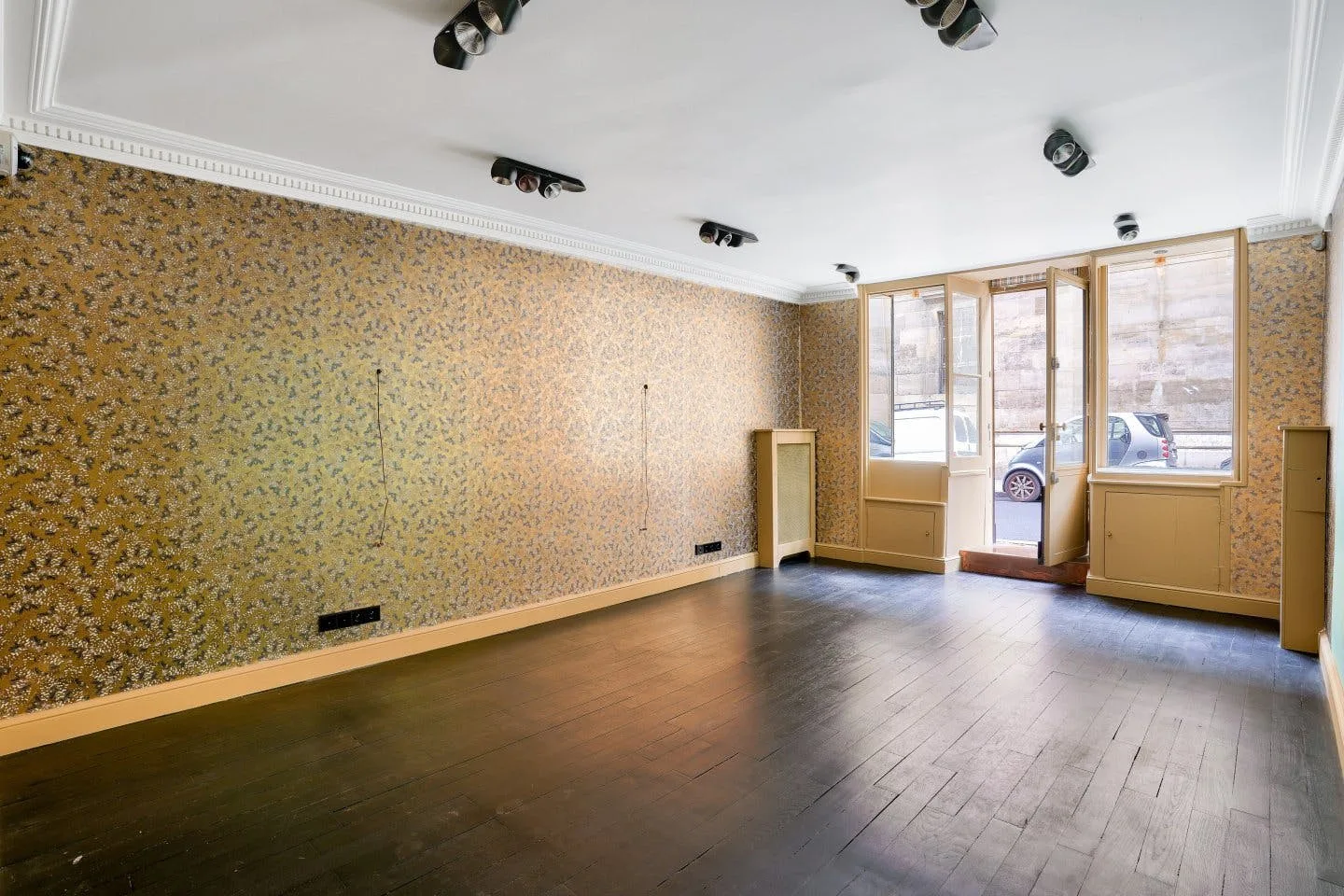 41 sqm Retail Boutique in Saint-Germain-des-Prés — 3